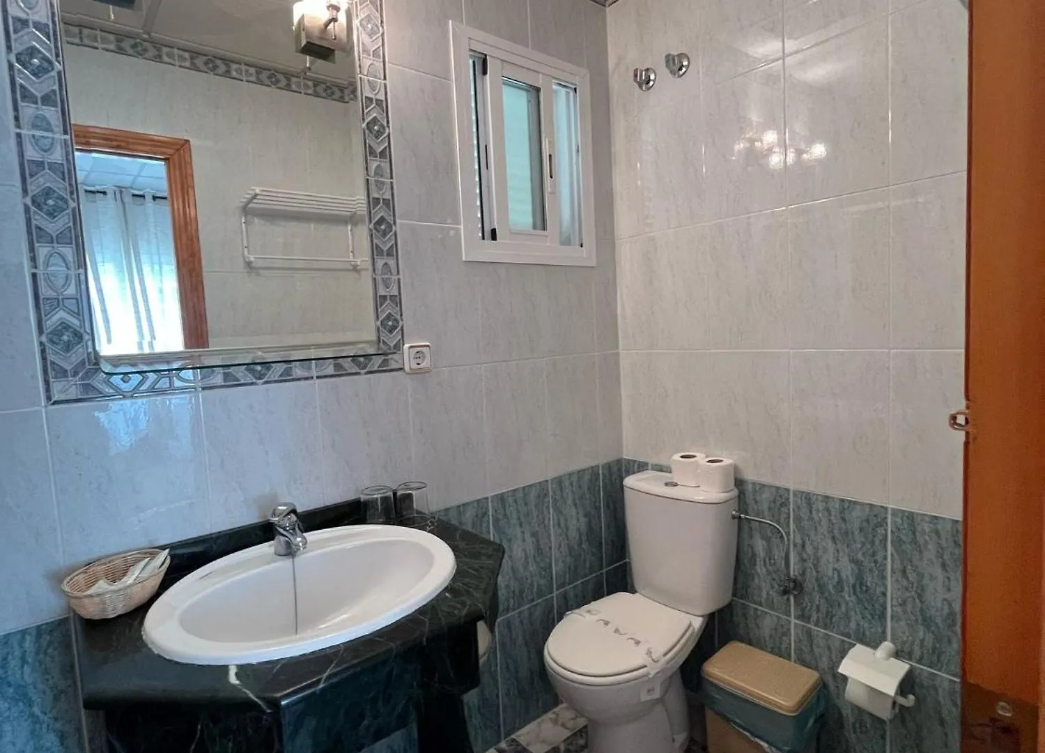 Hostal Quinto Pino Chipiona 0*,  Spain